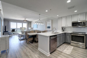 Gulf Front Master Suite! Directly On The Beach! 3 BR / 2 BA! Sleeps 8!